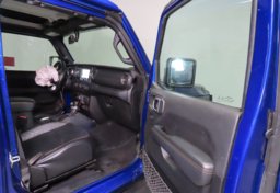 2020 Jeep Wrangler Unlimited Sahara - Thumbnail 18