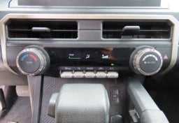 2025 Toyota Tacoma SR - Thumbnail 32
