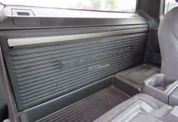2025 Toyota Tacoma SR - Thumbnail 24
