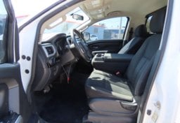 2017 Nissan Titan S - Thumbnail 19