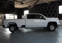 2026 Chevrolet Silverado 3500HD 4x4 LT - Thumbnail 10