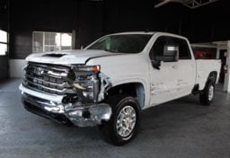 2026 Chevrolet Silverado 3500HD 4x4 LT - Thumbnail 4
