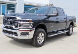 2026 Ram 2500 4x4 Big Horn - Thumbnail 4