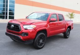 2022 Toyota Tacoma - Thumbnail 3