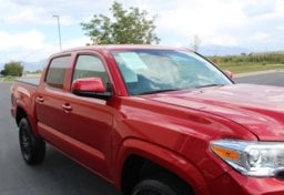 2022 Toyota Tacoma - Thumbnail 17