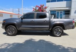 2022 Toyota Tacoma TRD Sport - Thumbnail 5