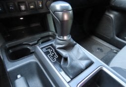 2022 Toyota Tacoma TRD Sport - Thumbnail 17