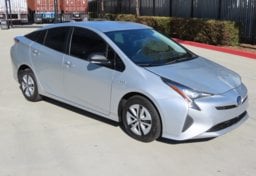 2018 Toyota Prius Three - Thumbnail 1