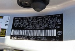 2018 Toyota Prius Three - Thumbnail 33