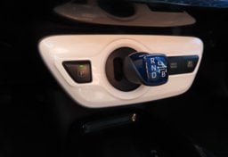 2018 Toyota Prius Three - Thumbnail 21