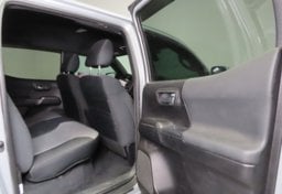 2021 Toyota Tacoma TRD Off-Road - Thumbnail 19