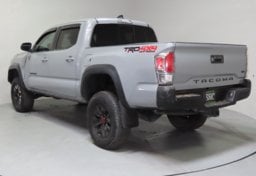 2021 Toyota Tacoma TRD Off-Road - Thumbnail 7