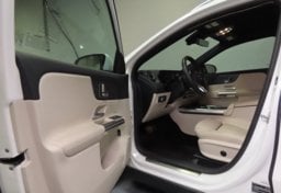 2025 Mercedes-Benz GLA 250 - Thumbnail 23