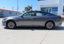 2026 Nissan Altima SV - Thumbnail 6