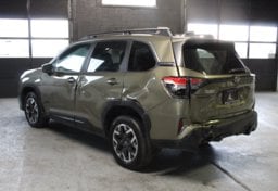2026 Subaru Forester AWD Premium - Thumbnail 6