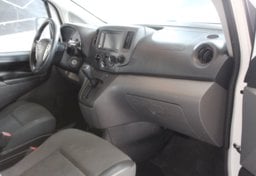2020 Nissan NV200 - Thumbnail 24