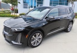 2024 Cadillac XT6 Premium Luxury - Thumbnail 2