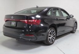 2025 Volkswagen Jetta - Thumbnail 8
