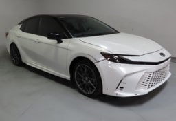 2025 Toyota Camry AWD HYBRID XSE - Thumbnail 2