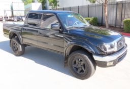 2003 Toyota Tacoma - Thumbnail 2