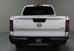 2024 Nissan Frontier S - Thumbnail 11