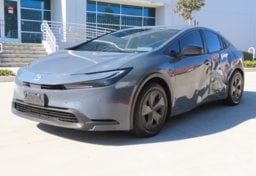 2024 Toyota Prius LE - Thumbnail 4