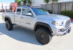 2020 Toyota Tacoma TRD Off-Road - Thumbnail 1