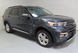 2024 Ford Explorer XLT - Thumbnail 2
