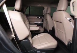 2024 Ford Explorer XLT - Thumbnail 30