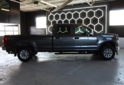 2020 Ford F-350 Super Duty - Thumbnail 10