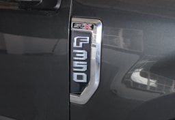 2020 Ford F-350 Super Duty - Thumbnail 16