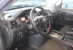 2021 Honda Ridgeline AWD Sport - Thumbnail 15