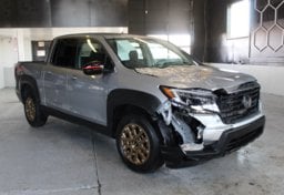 2021 Honda Ridgeline AWD Sport - Thumbnail 2