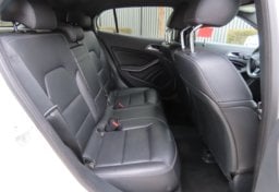 2017 Mercedes-Benz GLA 250 - Thumbnail 32