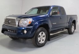 2008 Toyota Tacoma PreRunner V6 - Thumbnail 3