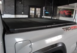 2019 Toyota Tacoma TRD Off-Road - Thumbnail 22