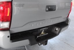 2019 Toyota Tacoma TRD Off-Road - Thumbnail 24