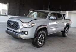2019 Toyota Tacoma TRD Off-Road - Thumbnail 3