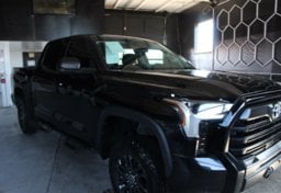 2024 Toyota Tundra 4x4 SR5 - Thumbnail 9