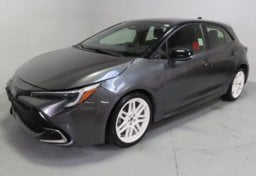 2025 Toyota Corolla Hatchback XSE - Thumbnail 1