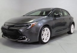 2025 Toyota Corolla Hatchback XSE - Thumbnail 3