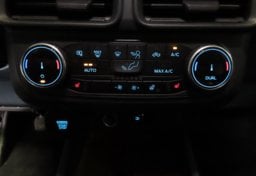 2024 Ford Maverick Lariat Hybrid - Thumbnail 17