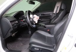 2024 Honda Civic Touring - Thumbnail 24