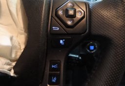 2021 Toyota Tacoma TRD Off-Road - Thumbnail 32