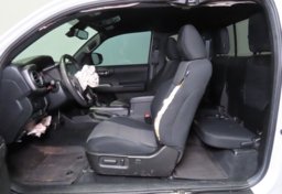 2021 Toyota Tacoma TRD Off-Road - Thumbnail 24