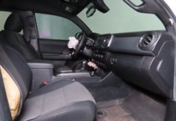2021 Toyota Tacoma TRD Off-Road - Thumbnail 31