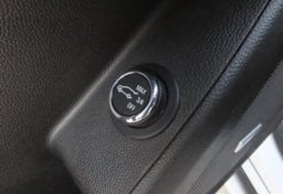 2020 Chevrolet Traverse Premier - Thumbnail 29