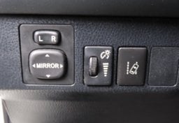 2017 Toyota RAV4 LE - Thumbnail 22