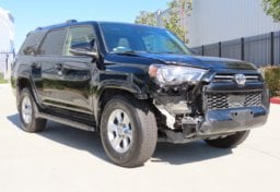 2020 Toyota 4Runner  Premium - Thumbnail 3