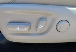 2020 Toyota 4Runner  Premium - Thumbnail 26